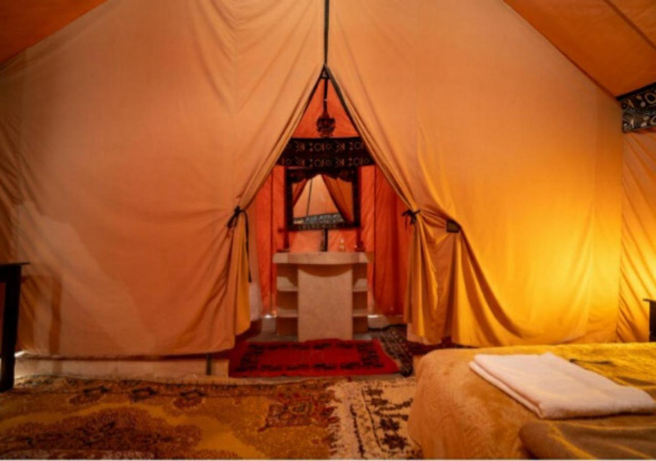 Sahara Luxury Camp Hotel Мерцуга Екстериор снимка